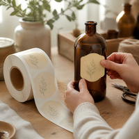 Rouleau d'autocollants découpés sur mesure en papier kraft, étiquettes vierges pour bouteilles d'huile, flacons compte-gouttes, emballages cosmétiques