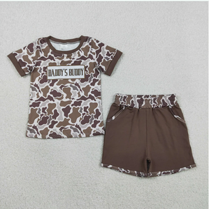 Ensemble de vêtements d'été pour enfants BSSO1832 MAMA'S BUDDY, haut brodé camouflage, short marron - Product Image 5