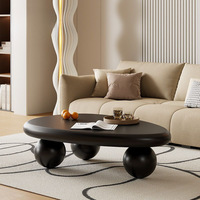 Table basse de style crémeux haut de gamme en feuille de bananier, plateau en bois massif de forme irrégulière, mobilier de salon