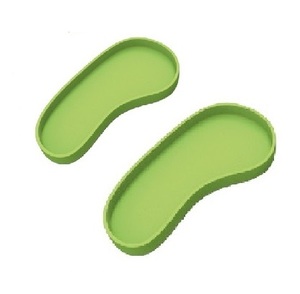 NOMOYPET Venta directa de fábrica Plato de comida de reptil con forma de huella verde de plástico para <span class=keywords><strong>serpiente</strong></span> Lagarto - Product Image 1