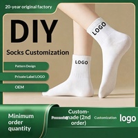Chaussettes personnalisées avec logo OEM, fabrication sur mesure, chaussettes en coton brodées imprimées, personnalisation en petites séries
