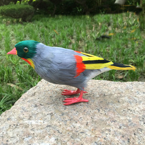Arte ligero de pájaro pescador con plumas reales para decoración zen de pared en bodas y espacios de meditación, marco hueco. - Product Image 5