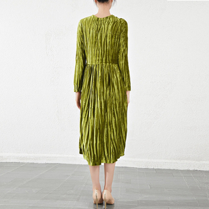 Nuovo Abito da Sera in <span class=keywords><strong>Velluto</strong></span> a Mezza Lunghezza Personalizzato per Donna, Maniche Lunghe Imbottite, Collo Plissettato, per Festa di Capodanno 2025 - Product Image 3