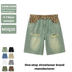 Pantalones Cortos de Mezclilla Desgastados para Hombre con Bordado de Cristales y Cinturilla de Leopardo Tejida, Estilo Urbano, Algodón Roto, Estilo Veraniego, Fabricante ODM - Product Image 1