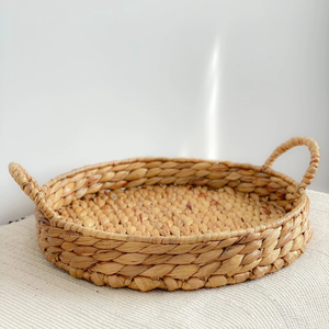 Plateau tissé en rotin de jacinthe d'eau naturelle avec poignées Plateau décoratif rond pour salon chambre à coucher du Viet Nam - Product Image 1