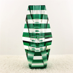 Venta al por mayor de fábrica OEM moda elegante florero <span class=keywords><strong>barato</strong></span> decoración del hogar jarrón de cristal personalizado - Product Image 3