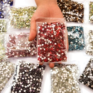 Oleeya Factory Wholesale 2028 Same Cut Factes Rose B Color Glass Non Hotfix Rhinestone Flat Back Rhinestones for Nail Art DIY - Product Image 6