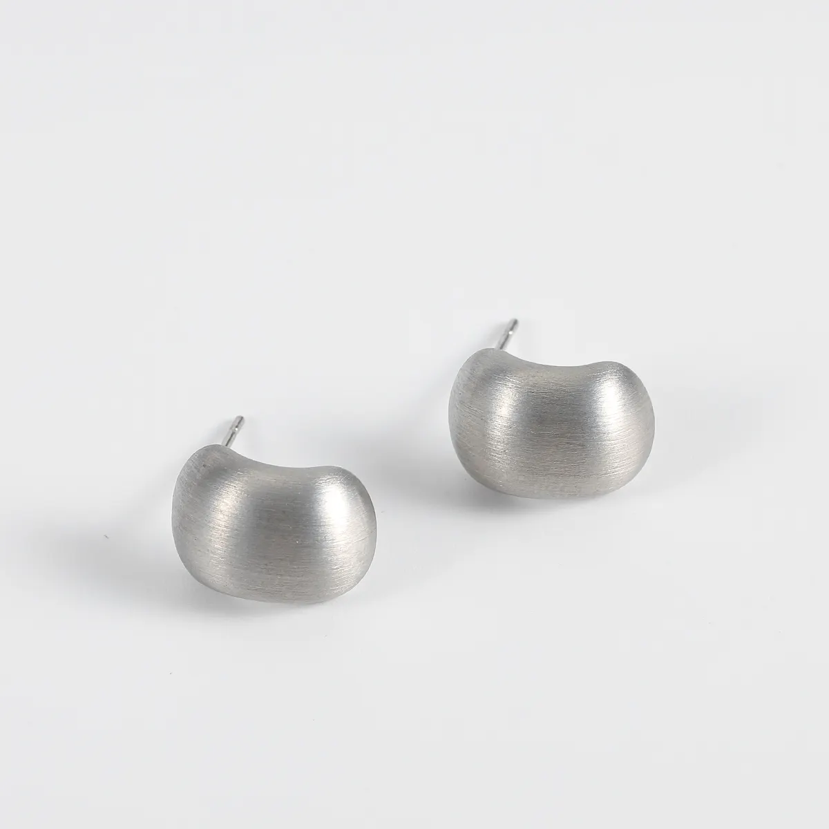 New Arrival Fashion Jewelry minimalist metal brushed bean earrings women geometric texture square stud matte silver earrings