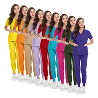 Ensemble de tenues professionnelles pour femmes 42118 – Vêtements de clinique esthétique + 5 accessoires supplémentaires – Uniformes de spa de qualité professionnelle 2025
