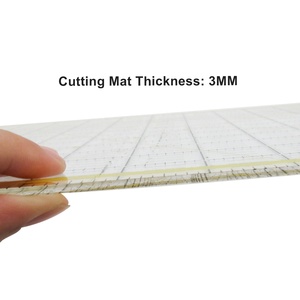 <span class=keywords><strong>Tapis</strong></span> <span class=keywords><strong>de</strong></span> coupe personnalisé <span class=keywords><strong>de</strong></span> grande taille en PVC transparent <span class=keywords><strong>de</strong></span> sécurité <span class=keywords><strong>de</strong></span> tissu <span class=keywords><strong>de</strong></span> forme carrée <span class=keywords><strong>de</strong></span> 3mm pour le bureau, l'école et la maison, avec logo en option - Product Image 3