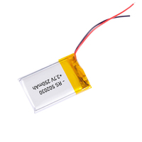 Batterie polymère au lithium de qualité A 502030 502030 2000mAh 3.7v avec circuit imprimé et connecteur