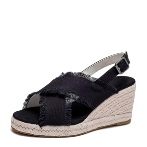 Sandales <span class=keywords><strong>compensées</strong></span> en toile noire effilochée pour femme, avec bride croisée effilochée et boucle, style espadrille à plateforme en jute - Product Image 3