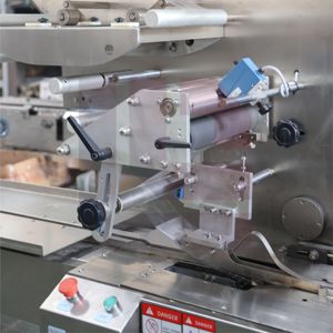 Gran oferta, máquina automática <span class=keywords><strong>de</strong></span> paquetes <span class=keywords><strong>de</strong></span> almohadas para papelería, bolígrafo, borrador <span class=keywords><strong>de</strong></span> lápiz y suministros <span class=keywords><strong>de</strong></span> oficina - Product Image 6