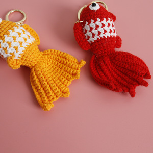 Joli poisson rouge au crochet fait main, jouet tricoté, pendentif décoratif complexe en forme de poisson au crochet - Product Image 3