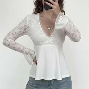 Lace Splicing Sheer Trumpet Sleeve <b>V</b>-<b>Neck</b> Long Sleeve Knit <b>T</b>-<b>Shirt</b> <b>Women</b> Sweet Casual Fashion Top - Product Image 5