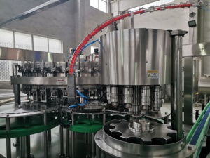 Machine de remplissage de boissons carbonatées de produits les plus vendus de DCGF18-18-6 pour la boisson de soda de Coke Sprite <span class=keywords><strong>Fanta</strong></span> - Product Image 4