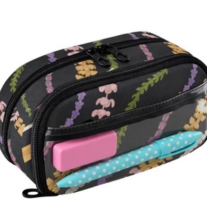 Estuche Escolar Impermeable con Diseño Personalizado de Flores de Puakenikeni Hawaianas Negras, Organizador de Artículos Escolares para Niñas - Product Image 1