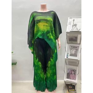 Conjunto Casual para Mujer, Top Asimétrico y Traje Plisado Estampado, <span class=keywords><strong>Ropa</strong></span> Americana al por Mayor - Product Image 2