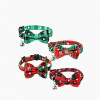 Collier pour animaux de compagnie à motif écossais de Noël, avec nœud papillon et clochette, réglable, en polyester, pour chats et chiens de petite taille, accessoire hivernal pour les fêtes