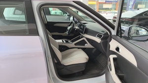 BYD Yuan up SUV électrique d'<span class=keywords><strong>occasion</strong></span> 2025, conduite intelligente, 401 km, <span class=keywords><strong>voiture</strong></span> électrique pour adultes, véhicule de démonstration, 7000 km, batterie haute performance - Product Image 4