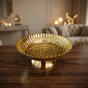 Assiette décorative ronde en métal poli avec incrustation dorée, style glamour, pour fêtes et réceptions - Product Image 3