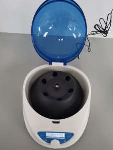 Centrifugeuse de laboratoire portable à basse vitesse China DM0506 300-5000 tr/min 2350xg 6x (15mL/10 ML/7 ML/1.5-5mL) - Product Image 6