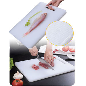 <span class=keywords><strong>Planche</strong></span> à découper rectangulaire professionnelle pliable en plastique rouge <span class=keywords><strong>avec</strong></span> réservoir de jus, surface non poreuse, non toxique, design multifonctionnel - Product Image 2