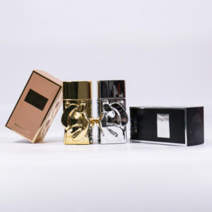 <span class=keywords><strong>Libre</strong></span> <span class=keywords><strong>Eau</strong></span> <span class=keywords><strong>De</strong></span> <span class=keywords><strong>Parfum</strong></span> para Mujer, <span class=keywords><strong>100</strong></span> <span class=keywords><strong>ml</strong></span>, Fragancia <span class=keywords><strong>de</strong></span> Rosas, Bruma Corporal <span class=keywords><strong>de</strong></span> Larga Duración, Lujoso y Moderno, Dorado, 1% <span class=keywords><strong>de</strong></span> Compensación por Pérdida, Tamaño Regular - Product Image 1