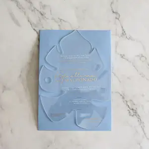 Colori personalizzati inviti acrilici trasparenti tagliati al Laser buste di carta blu con carte di nozze fatte a mano in acrilico di lusso in lamina d'oro