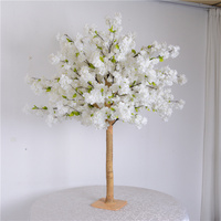 Arbre artificiel de fleurs de cerisier, centre de table pour les événements de mariage