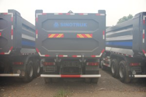 Chine A7 8x4 <span class=keywords><strong>camion</strong></span> à benne basculante utilisé état <span class=keywords><strong>militaire</strong></span> vert Euro 6 moteur diesel prix bas pour les opérations minières - Product Image 4