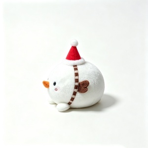 Oiseau de Noël personnalisé, oiseau en peluche rond, oiseau en peluche avec bonnet de Père Noël, jouet oiseau blanc d'hiver - Product Image 3