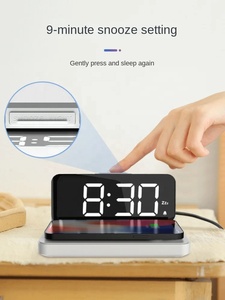 <span class=keywords><strong>Despertador</strong></span> digital con carga inalámbrica rápida de 15W <span class=keywords><strong>Despertador</strong></span> de carga inalámbrica de escritorio LED - Product Image 4