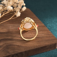 Bague en or cloisonnée de style courtois vintage élégante bague en laiton réglable en forme d'oeuf en forme de gemme géométrique irrégulière avec couleur émail