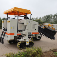 Machines et équipements de construction pour la pose d'asphalte ou de béton de ciment Portland sur les routes