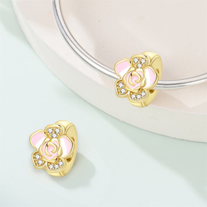 Abalorios de mariposa, flor y mariquita con clip, de cobre bañado en plata, con circonitas y esmalte, tipo tope, para pulsera - Product Image 2