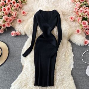 2024 Autumn V-Neck Slim Crocheted Sheath Casual Solid Maxi Dress for Women Empire Lace Vintage Knitted Acrylic Anti-static Black - Product Image 4