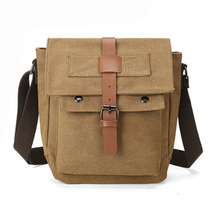 Bolso Bandolera de Cuero Vintage Marrón para Viajes al Aire Libre, Bolso Mensajero, Superventas, Personalizable con Logotipo para Negocios - Product Image 1