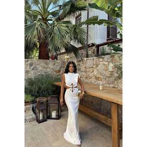 Robe de soirée longue en satin polyester blanc, coupe trapèze et droite, avec détail anneau à sequins, style simple, taille XL - Product Image 1