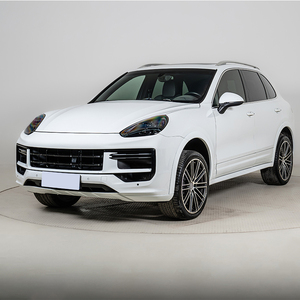 Amélioration de la carrosserie de voiture 2015-2017 : design sportif, pare-chocs avant, phares LED, passages de roues, jupes latérales, garde-boue, hayon, pare-chocs arrière - Product Image 3