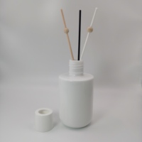 Bouteilles diffuseurs de parfum en verre de luxe 180 ml avec bouchon à vis en plastique personnalisé, sérigraphie ronde pour emballage de parfums