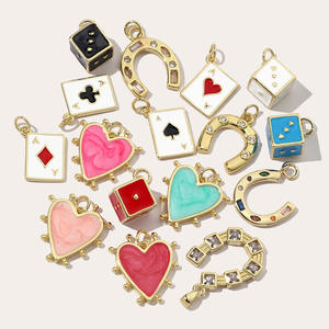 Ciondolo a Forma di <span class=keywords><strong>Cuore</strong></span> con Carte da Gioco e Dadi in Zircone, Collana con Ciondolo Charm alla Moda in 1000 Stili - Product Image 3