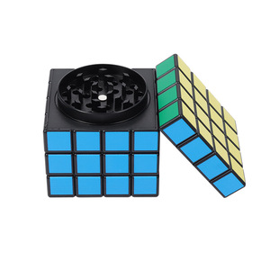 Cubo <span class=keywords><strong>de</strong></span> <span class=keywords><strong>Rubik</strong></span> clásico <span class=keywords><strong>de</strong></span> colores mezclados al por mayor, aleación <span class=keywords><strong>de</strong></span> Zinc <span class=keywords><strong>de</strong></span> 4 capas, precio barato, herramientas <span class=keywords><strong>de</strong></span> molienda <span class=keywords><strong>de</strong></span> hierbas, molinillo para hacer cigarrillos <span class=keywords><strong>de</strong></span> tabaco - Product Image 2