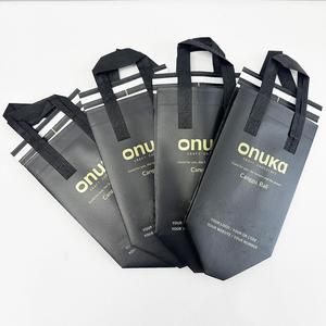 Sac isotherme jetable en non-tissé avec feuille d'aluminium pour la livraison de chocolat, café, boissons, sac de livraison pour restaurant, sac à emporter pour aliments - Product Image 3