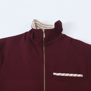 Robe mini femme bordeaux à demi-zip, manches longues, col montant, empiècements contrastants <span class=keywords><strong>en</strong></span> matériaux variés, taille basse, jupe évasée, collection automne ODM - Product Image 2