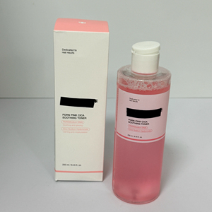 Tonico Spray Liquido Rosa con AHA, Vitamina C e Acido Ialuronico, Effetto Dorato, Sbiancante, Lenitivo, Nutriente per Tutti i Tipi di Pelle, Coreano - Product Image 2