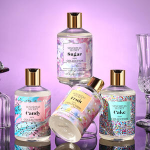 Gel de Ducha Humectante de Lujo Enriquecido con Glutatión y Aroma Secreto Victoria en Botella con Bomba de 300 ml - Product Image 1