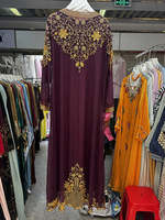Robe longue de soirée formelle de luxe Dubaï, Abaya modeste à manches longues, broderie dorée perlée à la main, robe extérieure en maille avec robe intérieure