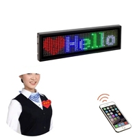 Placa de Identificación LED Programable con Nombre Desplazable, Luz Intermitente, con Pin y Magnético