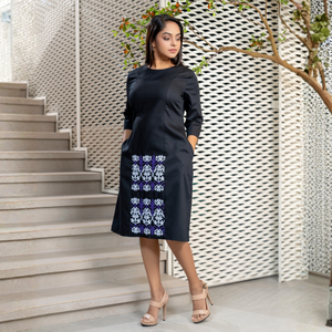 Vestido Corto Bordado Informal de Primera Calidad en Algodón Negro Transpirable, Ropa de Moda para Mujer - Product Image 4